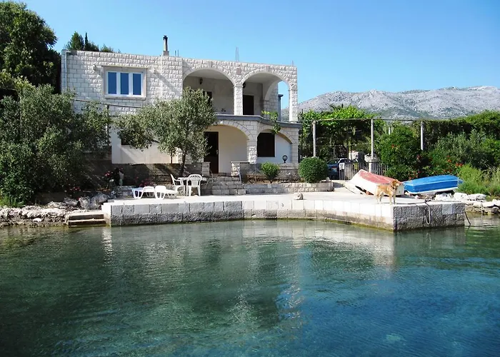 Apartmans And Dunjini Dvori Penzion