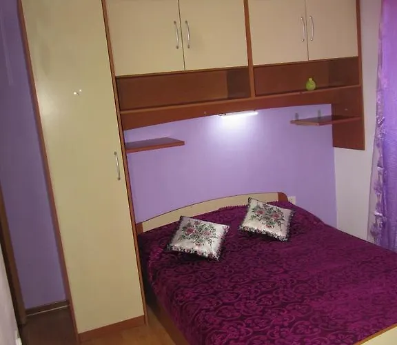 Apartmans And Dunjini Dvori