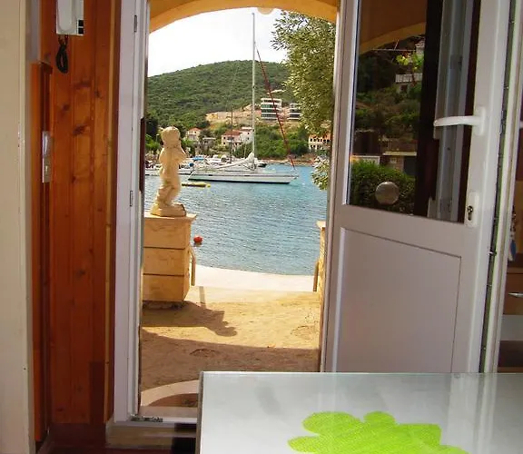 Apartmans And Dunjini Dvori Penzion