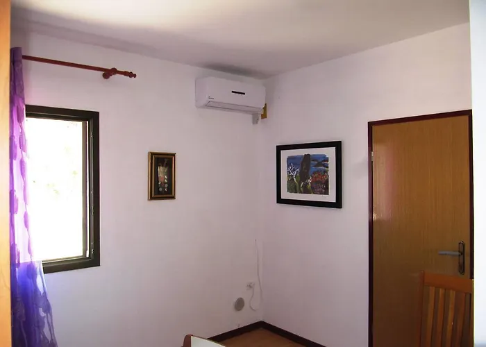 Penzion Apartmans And Dunjini Dvori