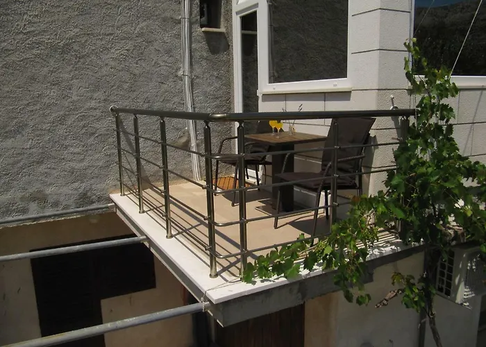 Apartmans And Dunjini Dvori Penzion 3*
