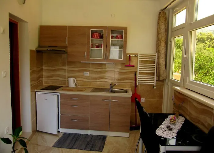 Penzion Apartmans And Dunjini Dvori