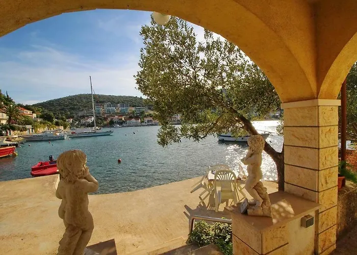 Apartmans And Dunjini Dvori Penzion 3*