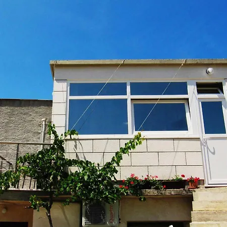 Pensionat Apartmans And Dunjini Dvori Korčula