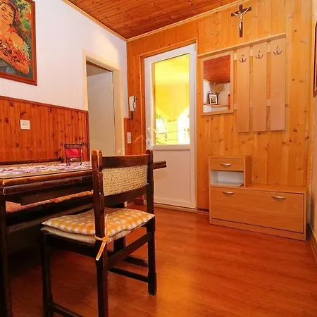 Gasthuis Apartmans And Dunjini Dvori 3*