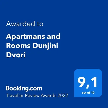 בית הארחה Apartmans And Dunjini Dvori 3*
