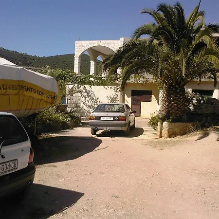 בית הארחה Apartmans And Dunjini Dvori קורצולה