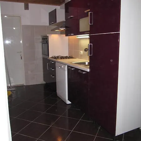 Apartmans And Dunjini Dvori 3*